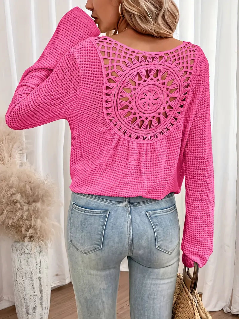 Damen Langarmshirt mit V-Ausschnitt und Häkelrückendetail | Boho