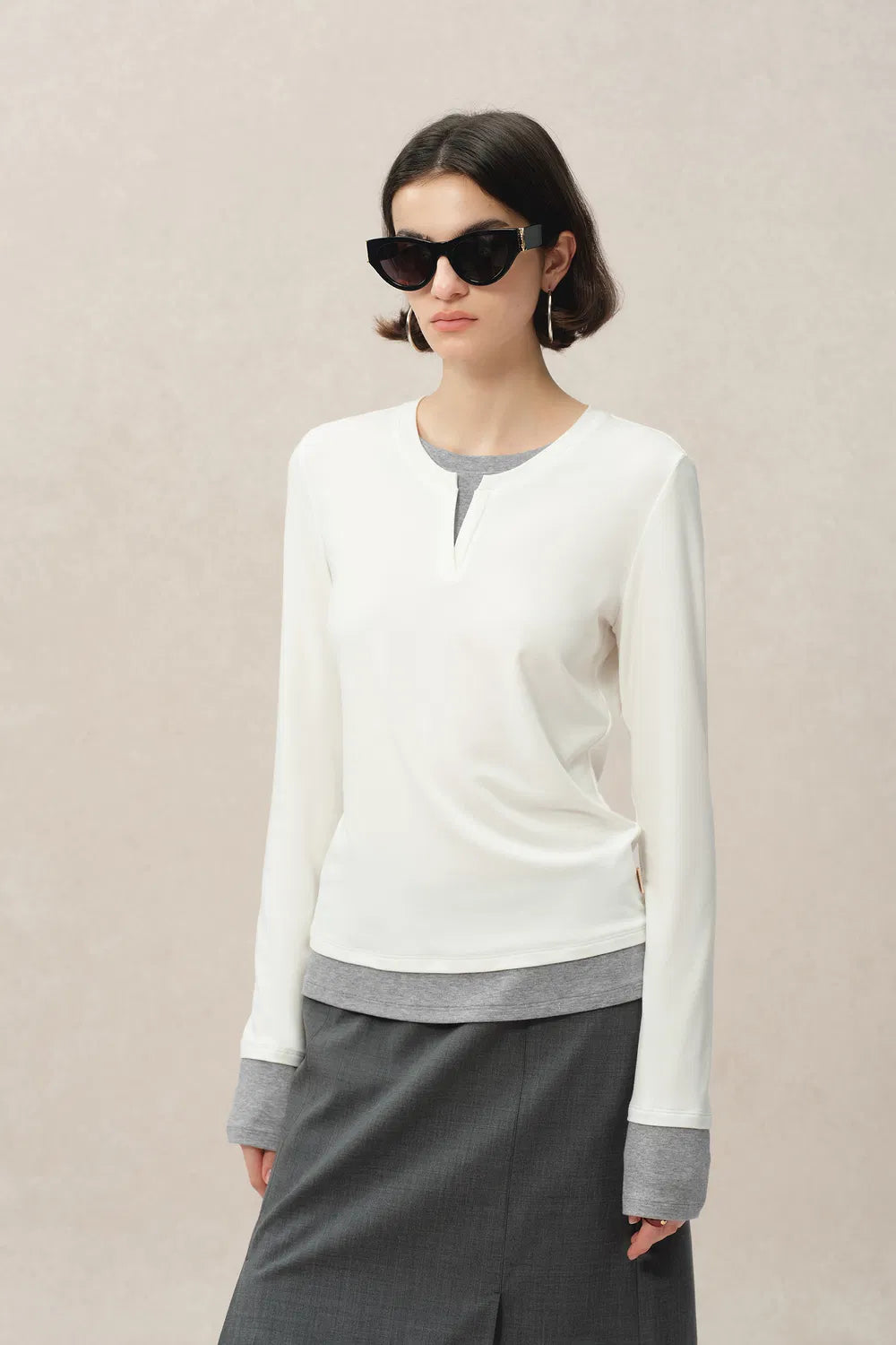 Damen Zweifarbiges Langarmshirt Mit Rundhalsausschnitt | Elegant