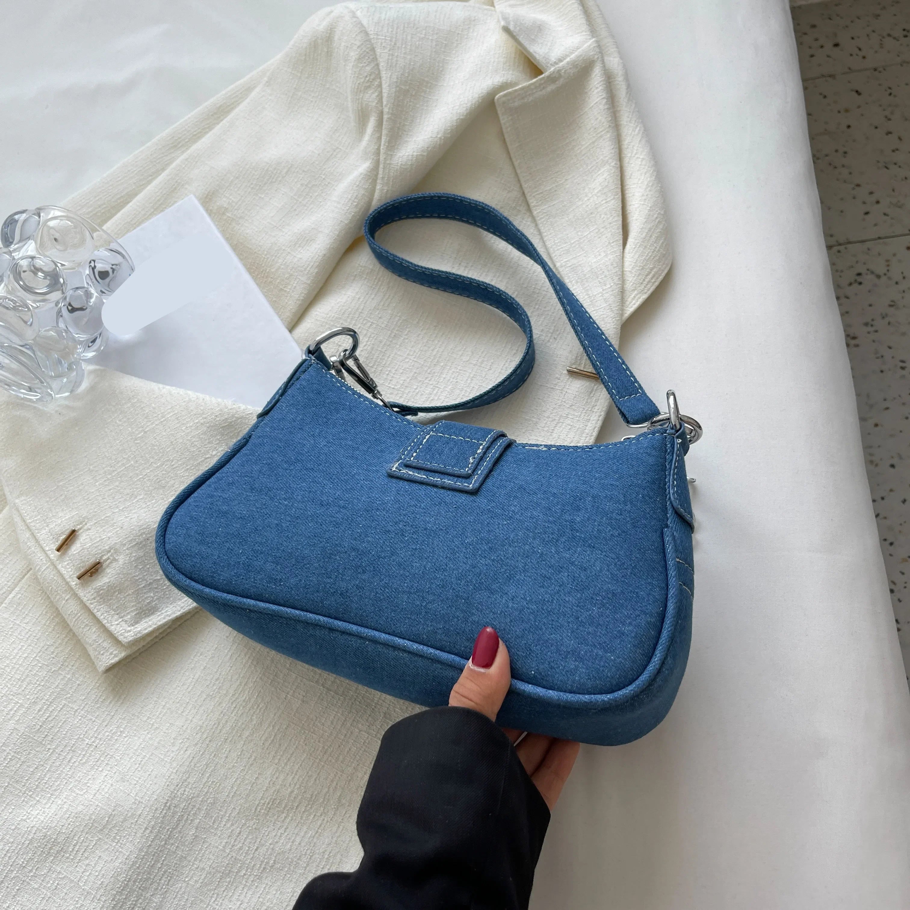 Damen Baguette Handtasche Mit Schnalle | Modern