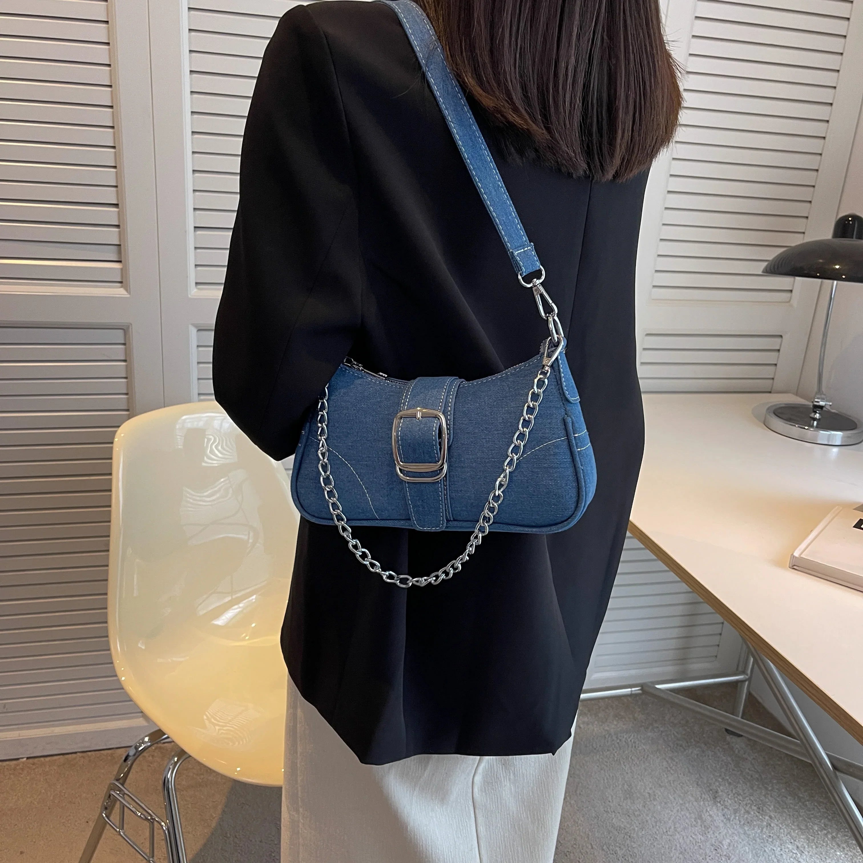 Damen Baguette Handtasche Mit Schnalle | Modern