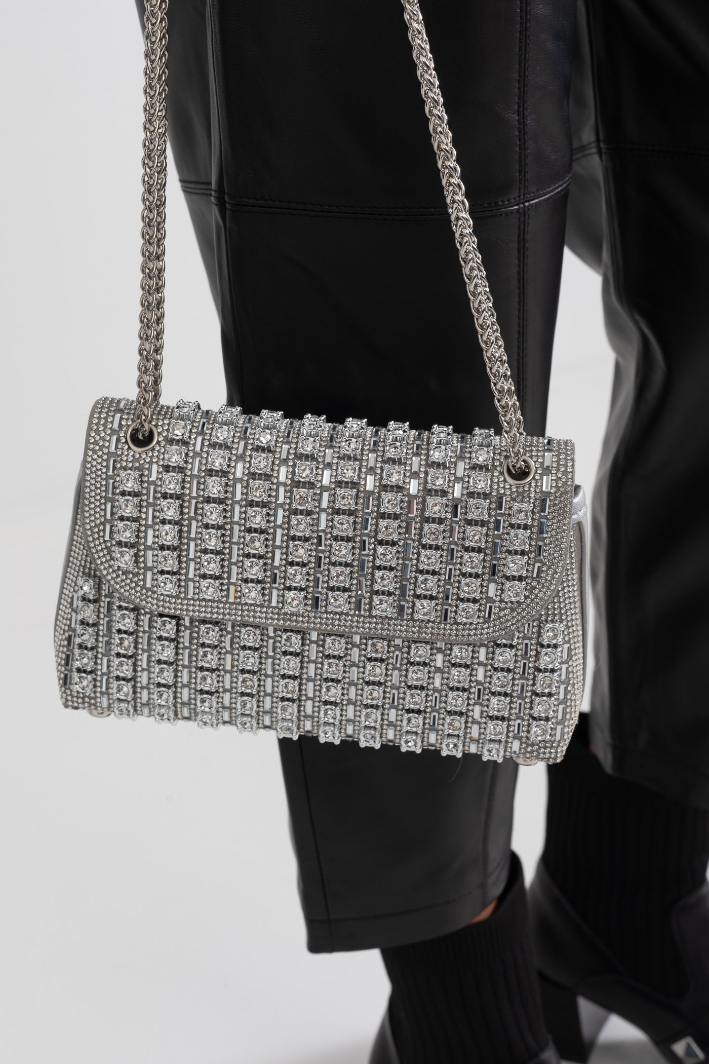 Damen Baguette Handtasche Mit Strassdetails | Elegant