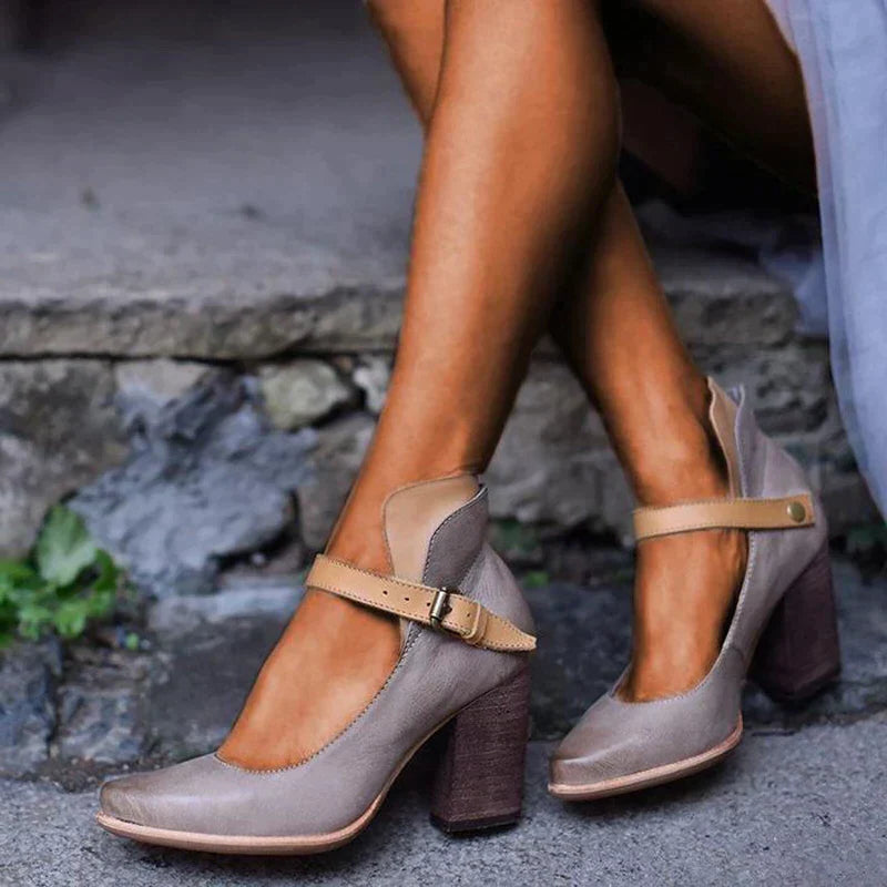 Damen Dirndl Pumps Mit Riemen Und Blockabsatz | Oktoberfest