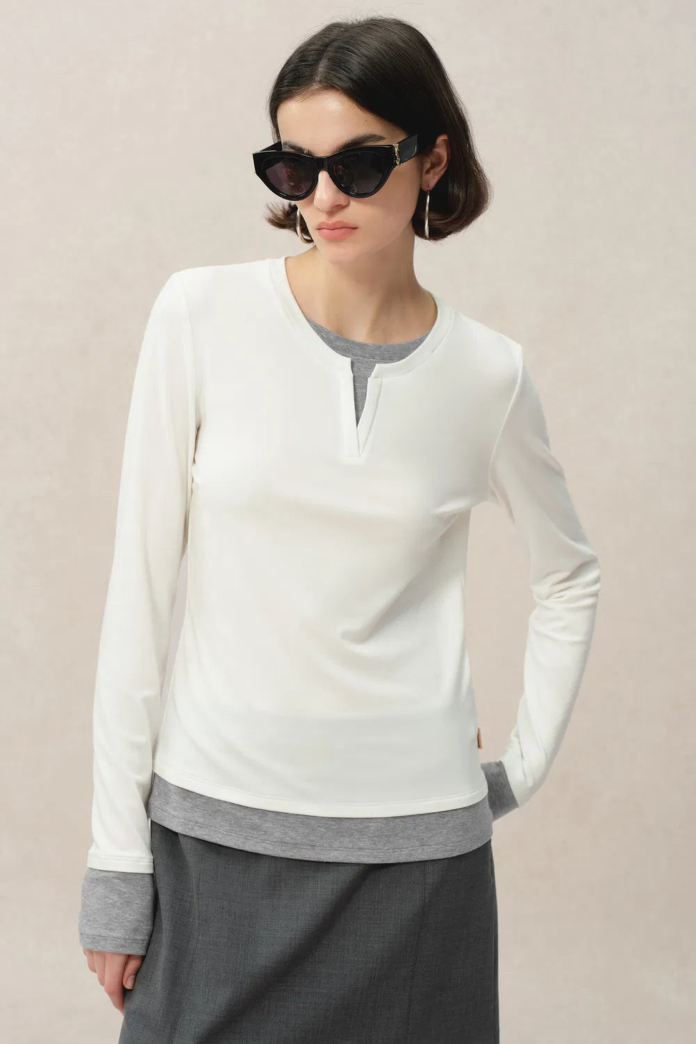 Damen Zweifarbiges Langarmshirt Mit Rundhalsausschnitt | Elegant