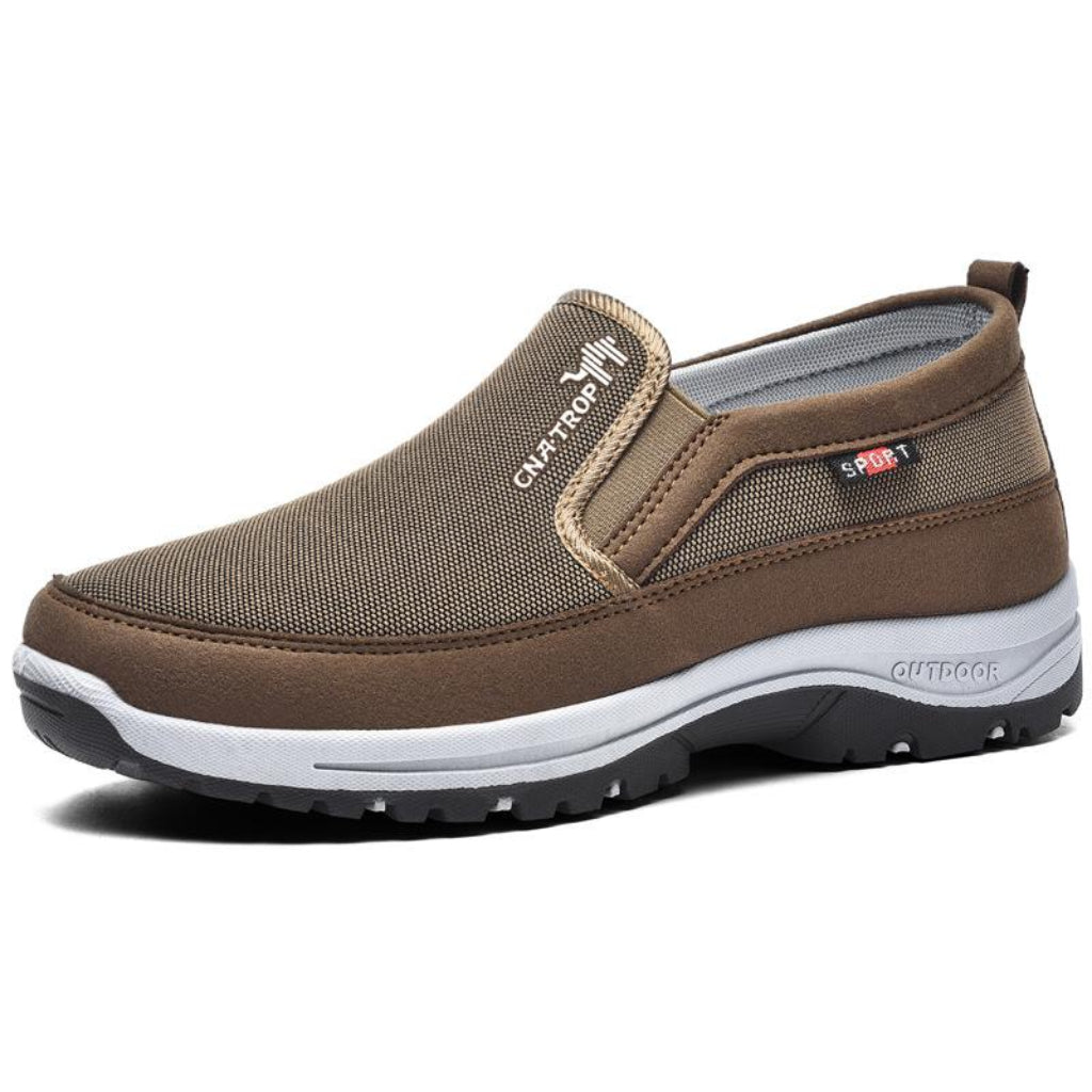 Hallenschuhe Herren Slip On | Lässig