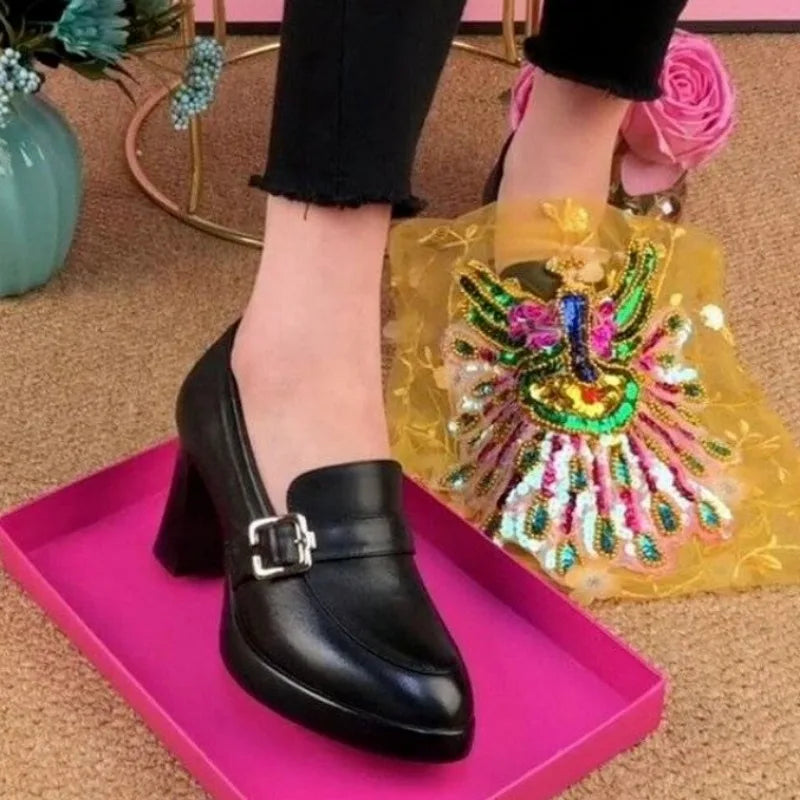 Schwarze Damen Dirndl Pumps Mit Schnalle | Oktoberfest